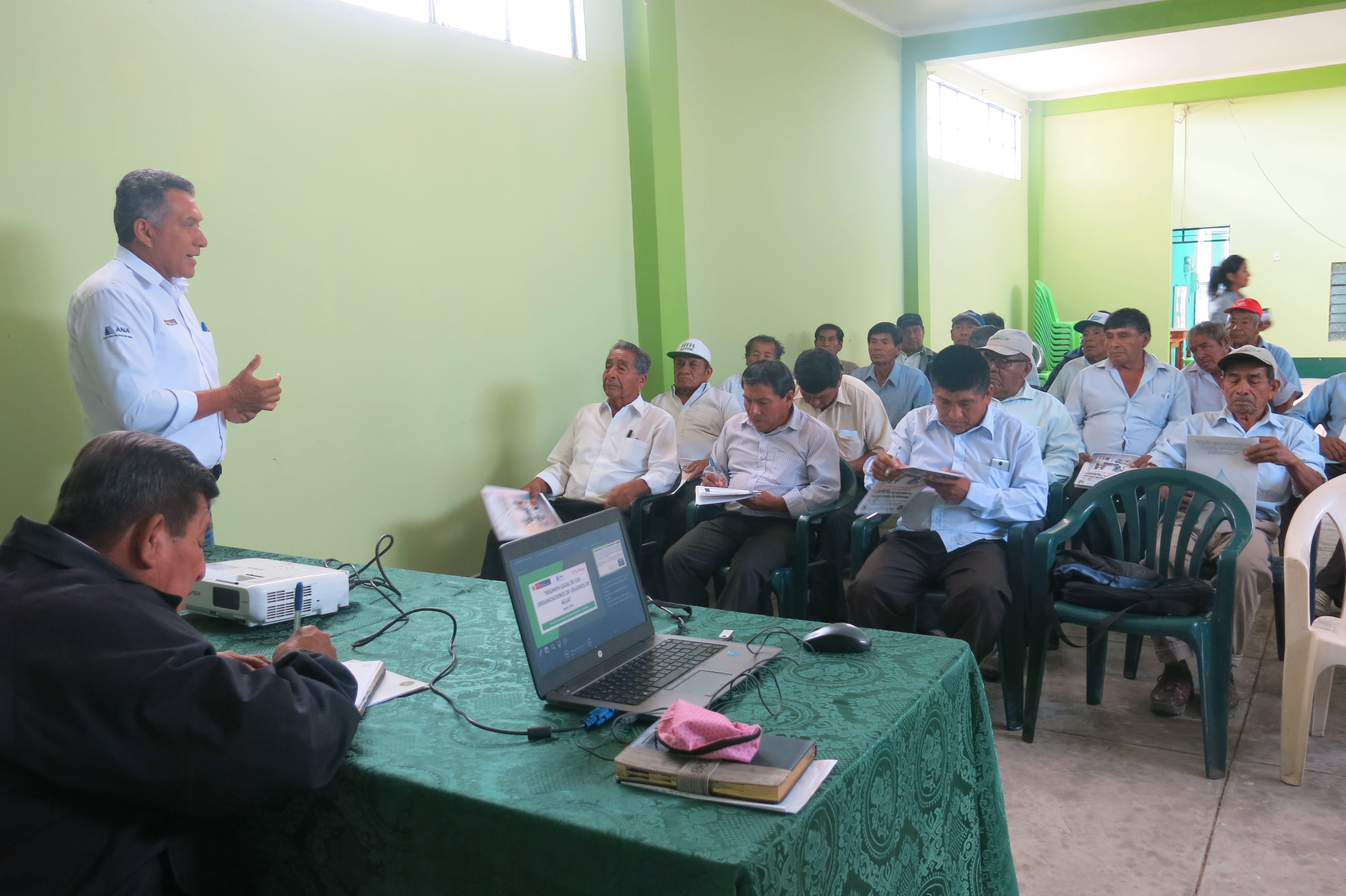 CHARLAS TÉCNICAS INFORMATIVAS